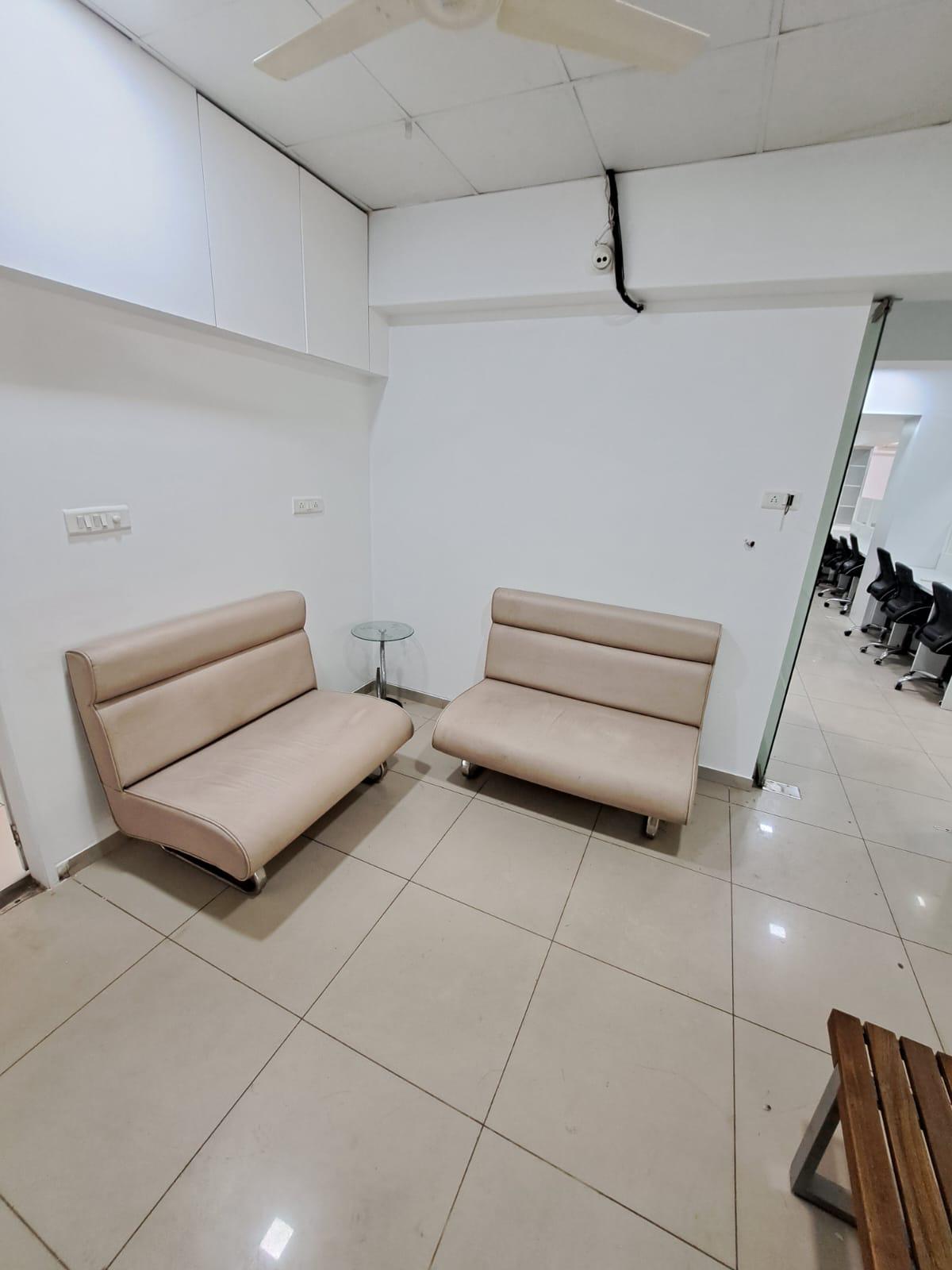 2630 Sq. Ft. Commercial Office for Rent in Vastrapur Ahmedabad - Media 9