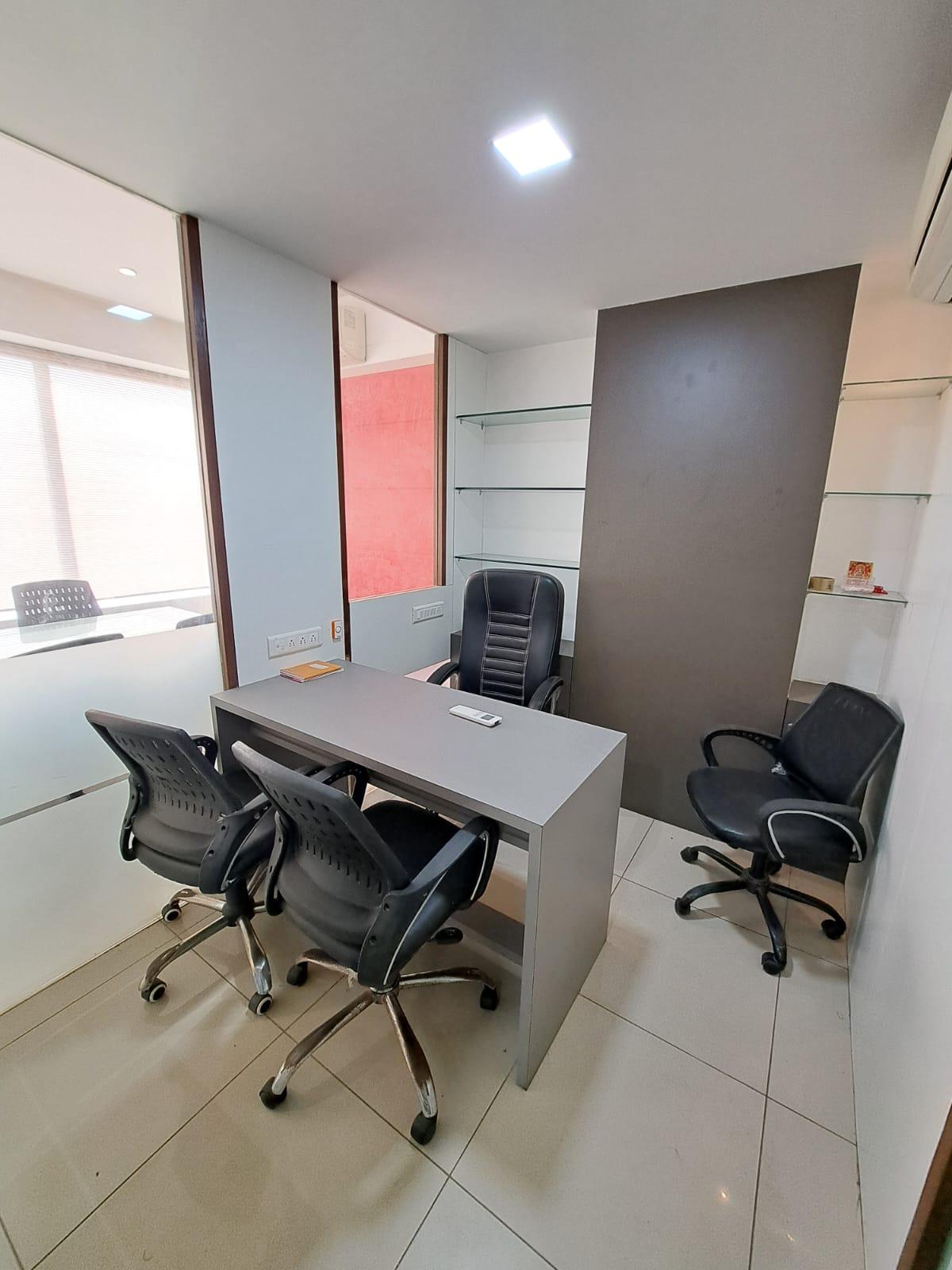 2630 Sq. Ft. Commercial Office for Rent in Vastrapur Ahmedabad - Media 7