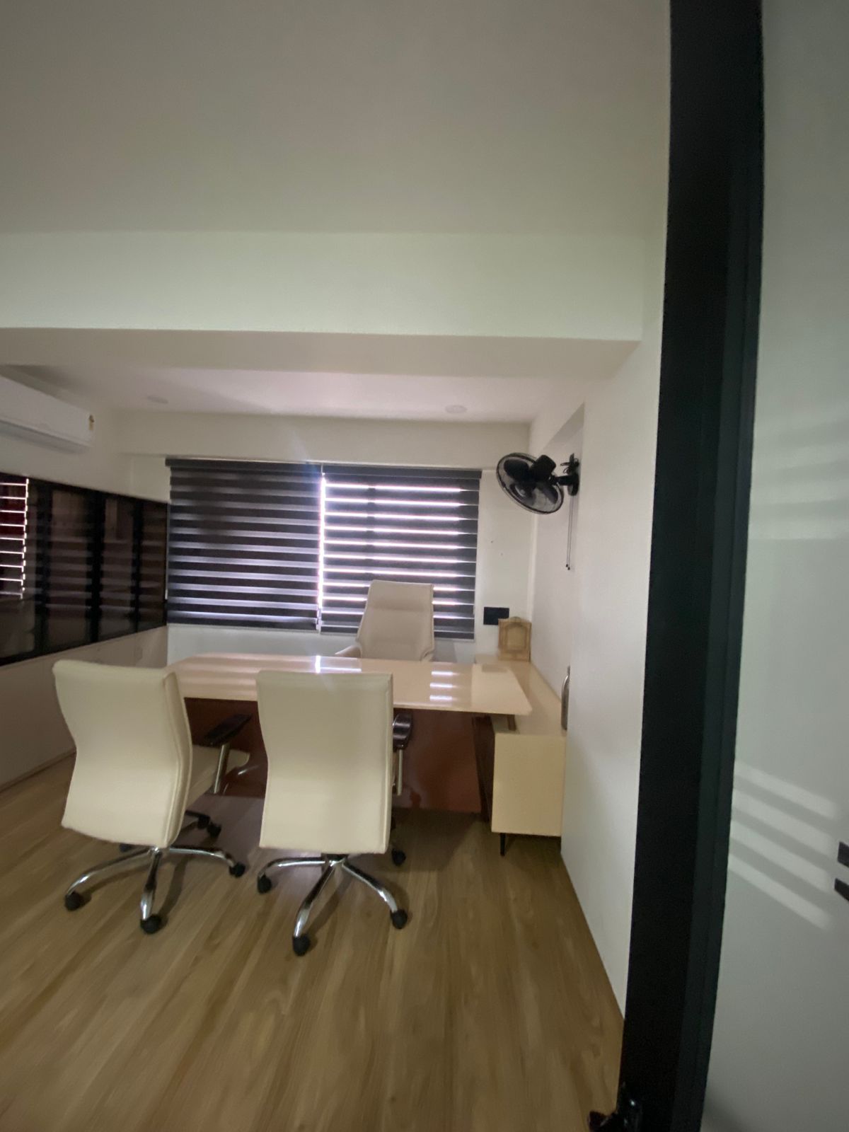 935 Sq. Ft. Commercial Office for Rent in Science City Ahmedabad - Media 4