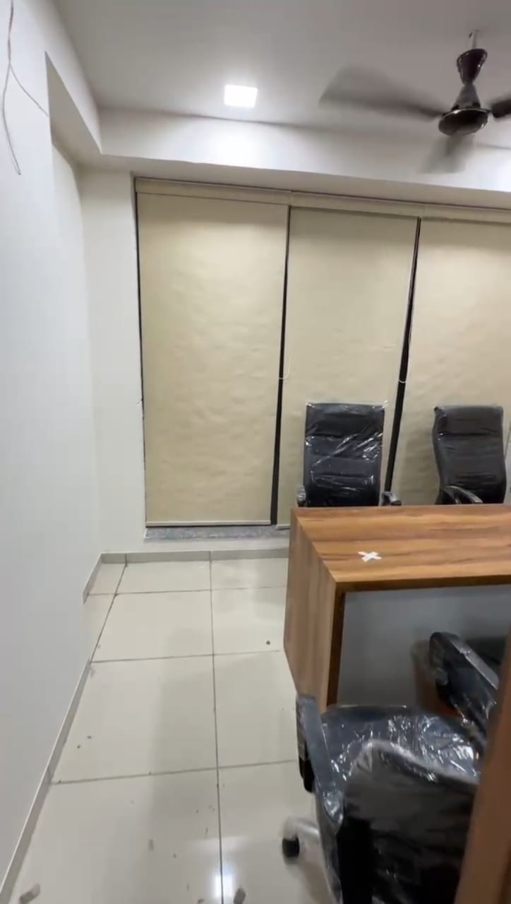 704 Sq. Ft. Commercial Office for Rent in Jodhpur Ahmedabad - Media 4