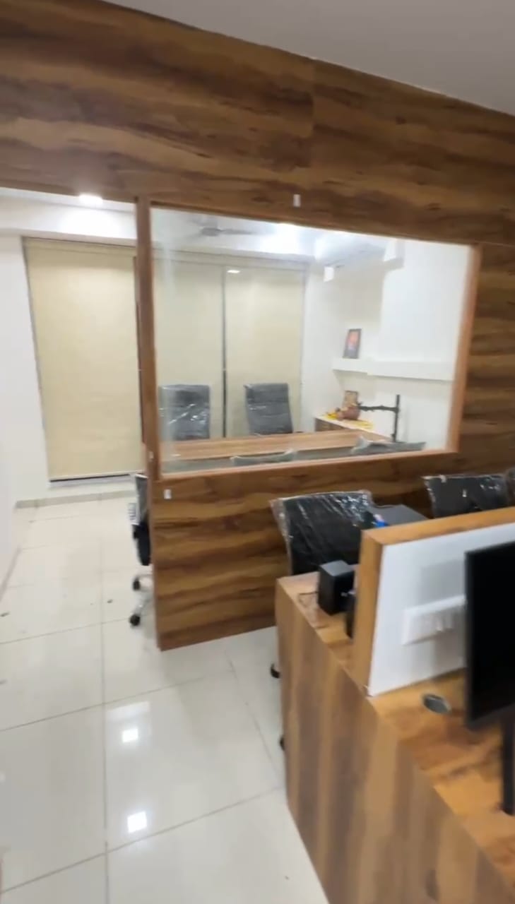 704 Sq. Ft. Commercial Office for Rent in Jodhpur Ahmedabad - Media 3