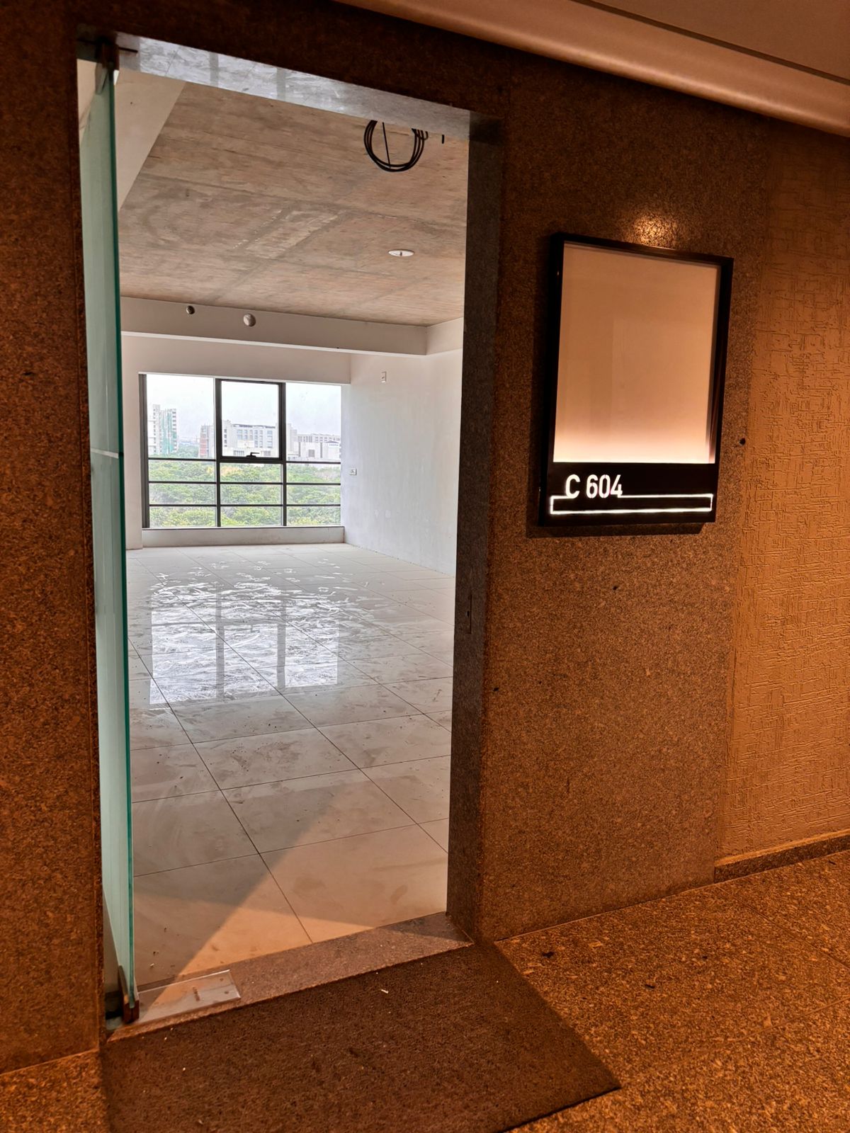 770 Sq. Ft. Commercial Office for Rent in Shela Ahmedabad - Media 3