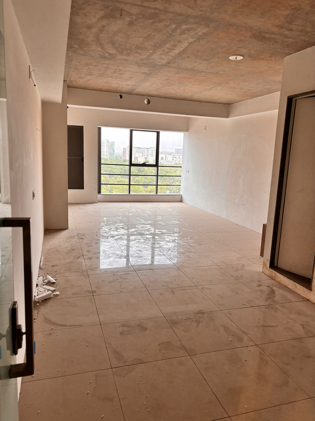 770 Sq. Ft. Commercial Office for Rent in Shela Ahmedabad - Media 6