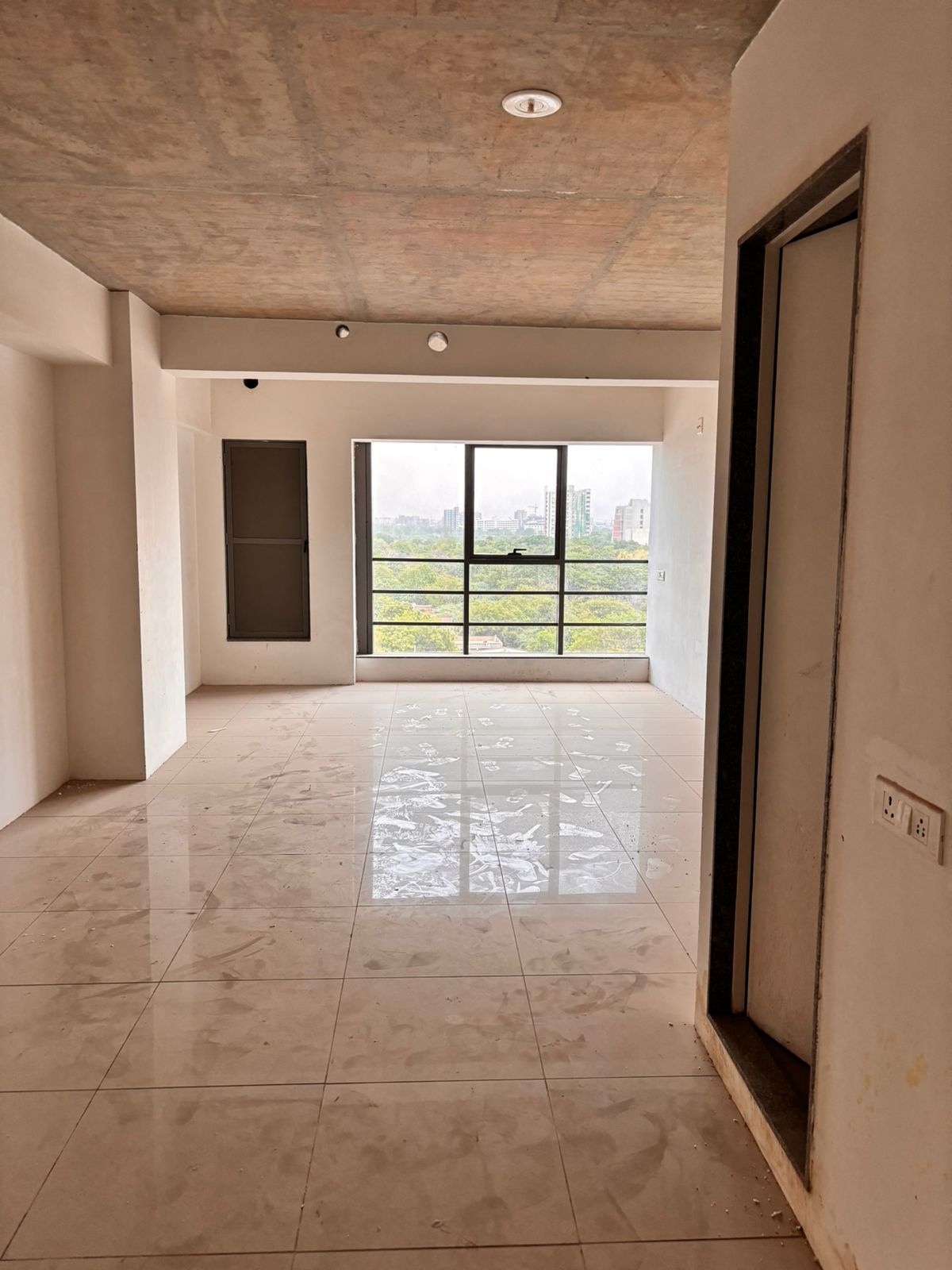 770 Sq. Ft. Commercial Office for Rent in Shela Ahmedabad - Media 7