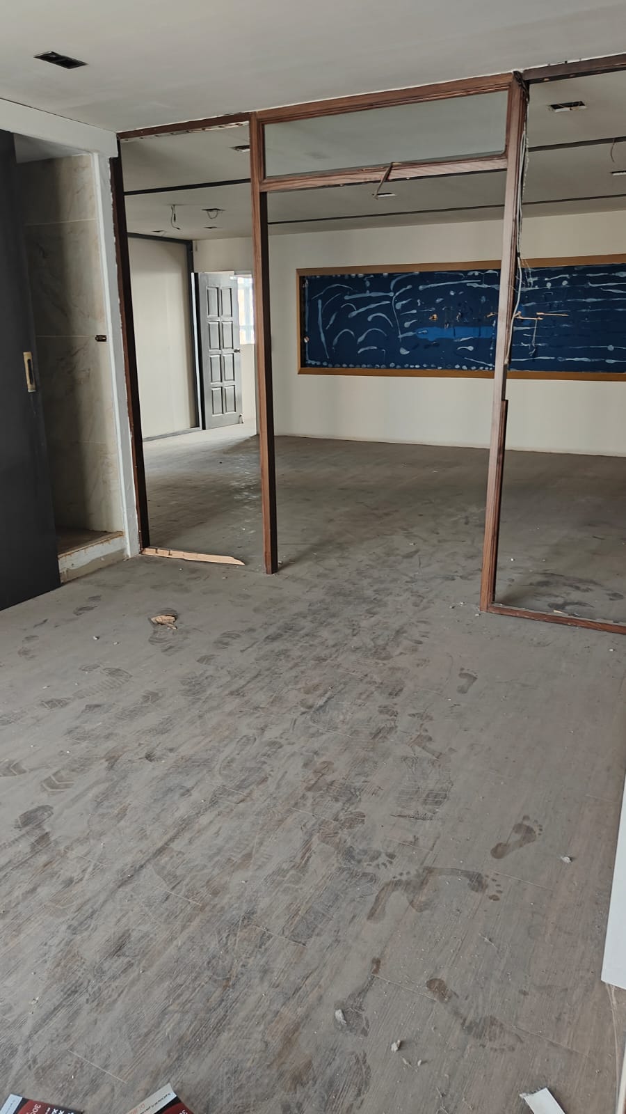 1882 Sq. Ft. Commercial Office for Rent in Sg Highway Ahmedabad