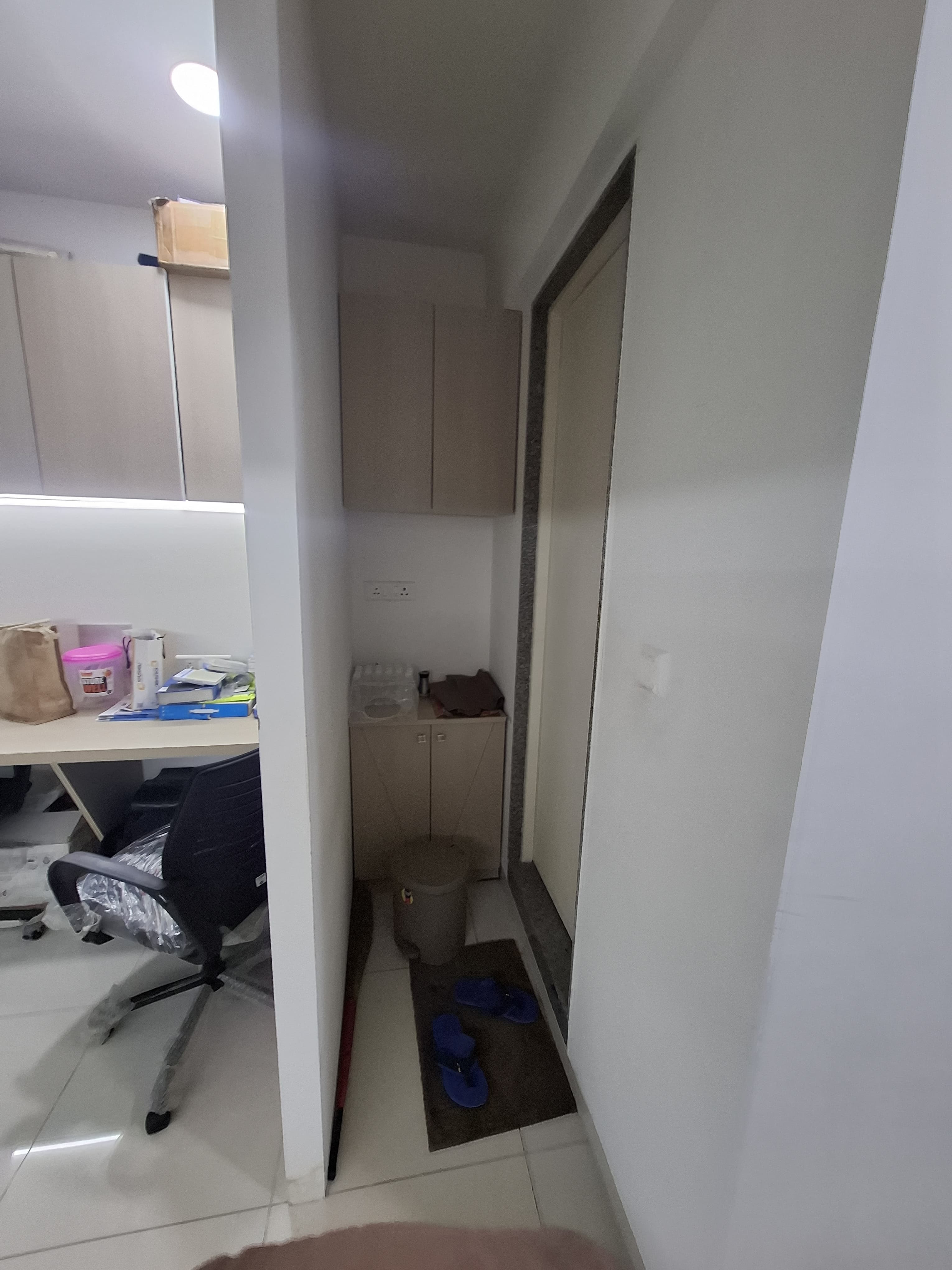 510 Sq. Ft. Commercial Office for Rent in Shyamal Cross Road Ahmedabad - Media 4