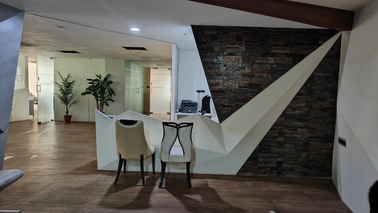 4000 Sq. Ft. Commercial Office for Rent in Sg Highway Ahmedabad - Media 4