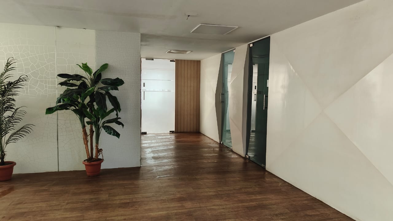 4000 Sq. Ft. Commercial Office for Rent in Sg Highway Ahmedabad - Media 7