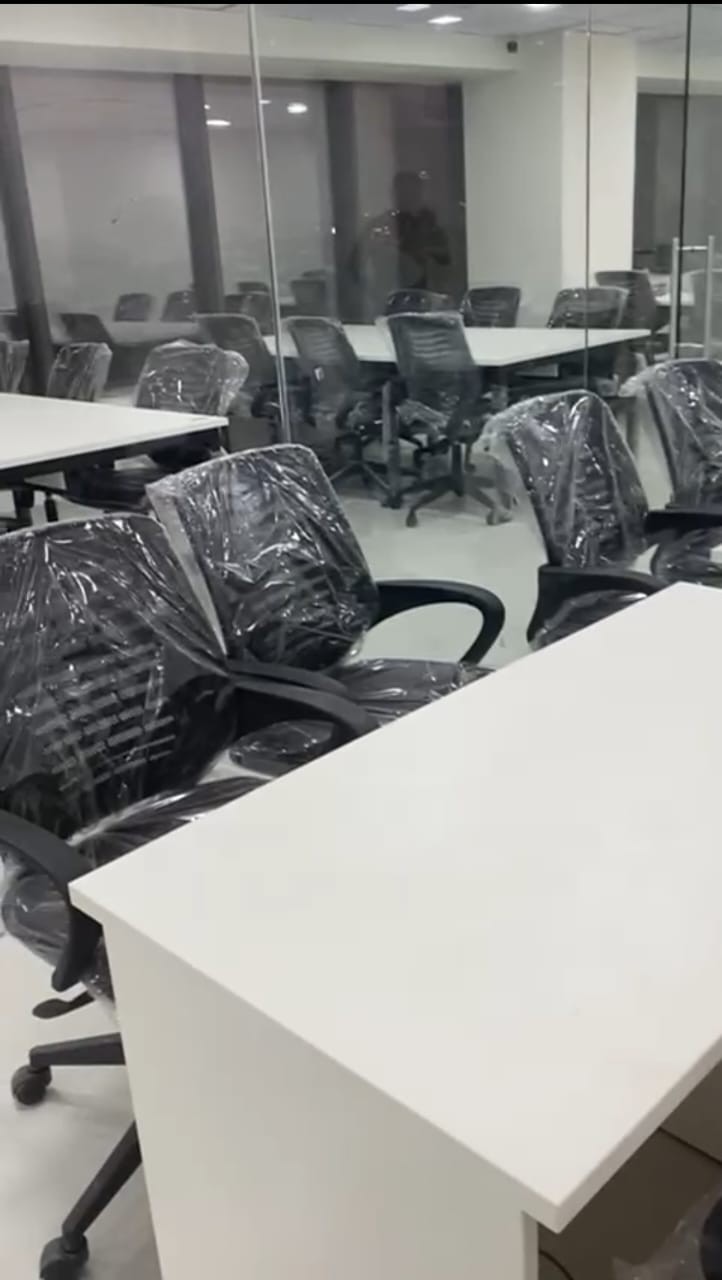 2266 Sq. Ft. Commercial Office for Rent in Thaltej Ahmedabad - Media 8