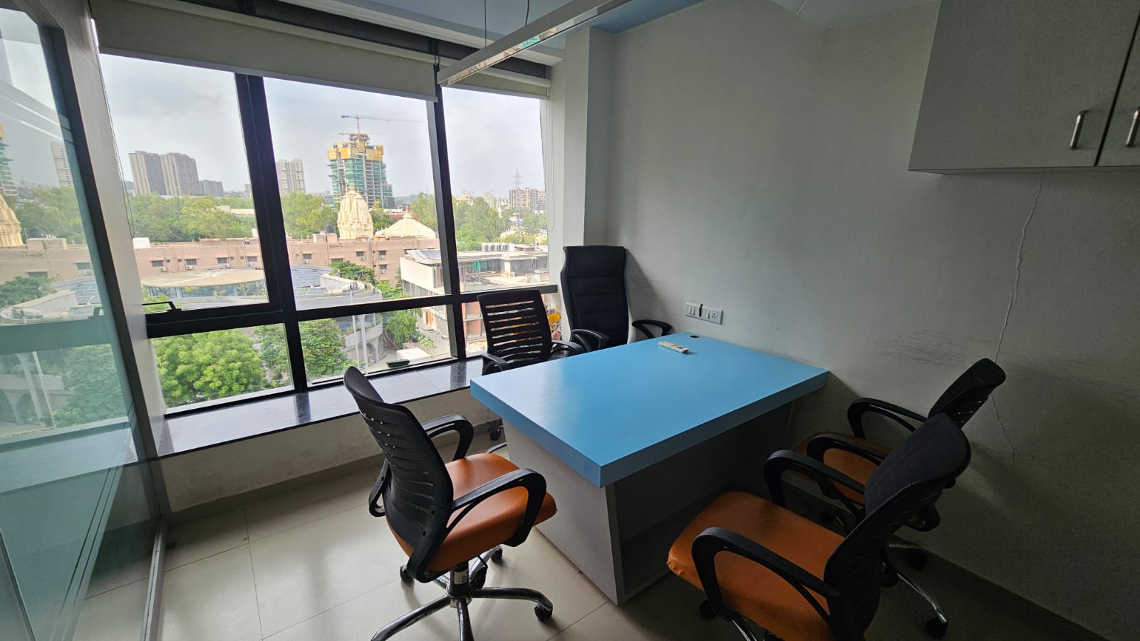 1058 Sq. Ft. Commercial Office for Rent in Iscon Ambli Road Ahmedabad