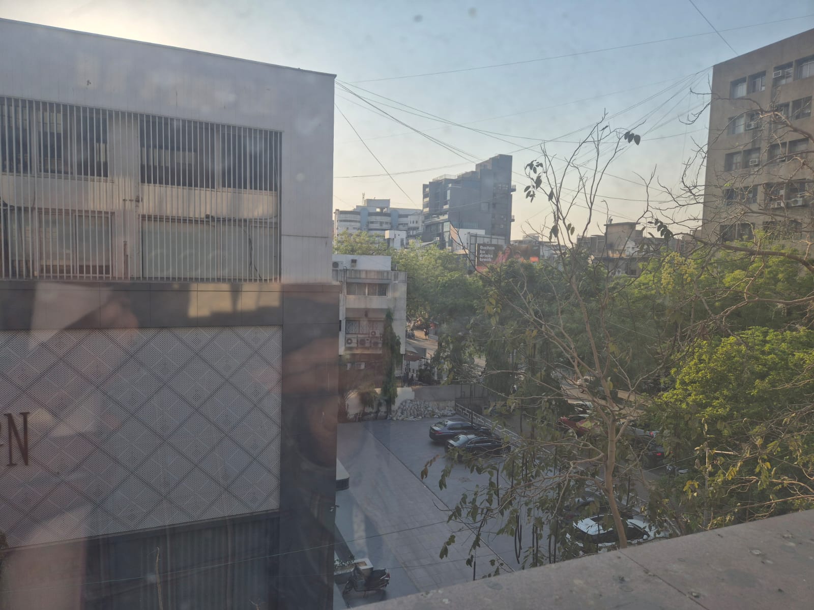 755 Sq. Ft. Commercial Office for Rent in Cg Road Ahmedabad - Media 4