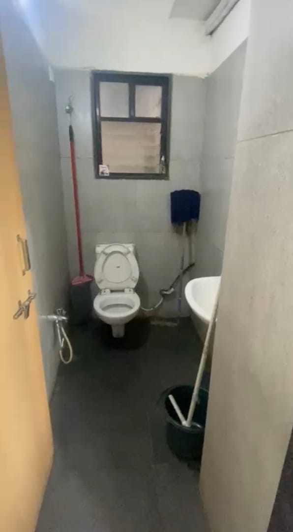 1068 Sq. Ft. Commercial Office for Rent in Navrangpura Ahmedabad - Media 6