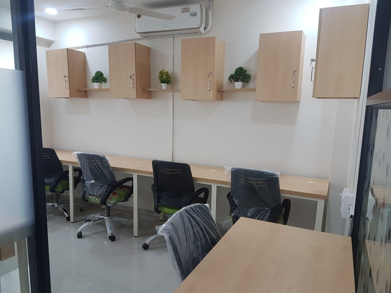 Office 1250 Sq. Ft. Commercial Office for Rent in Vastrapur Ahmedabad - Media 20