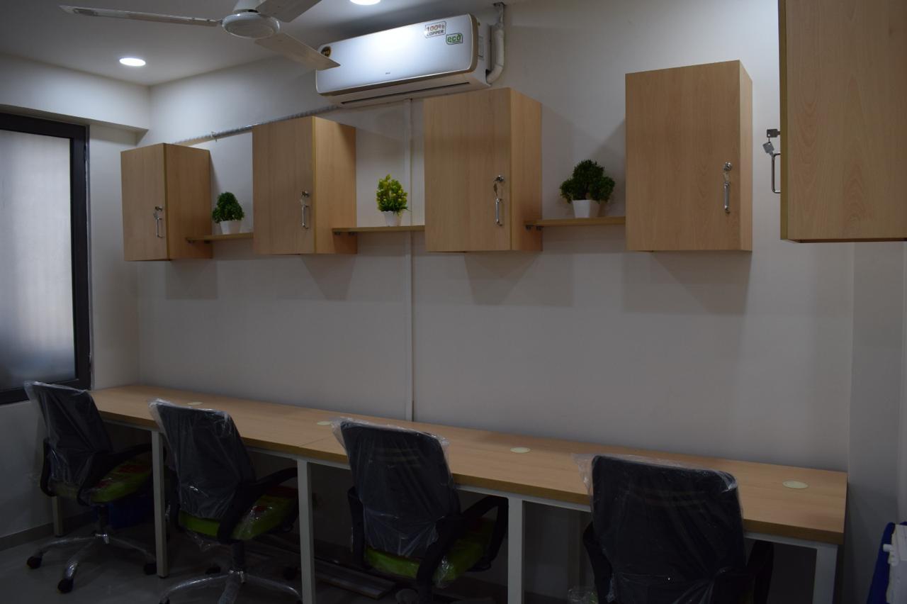 Office 1250 Sq. Ft. Commercial Office for Rent in Vastrapur Ahmedabad - Media 6