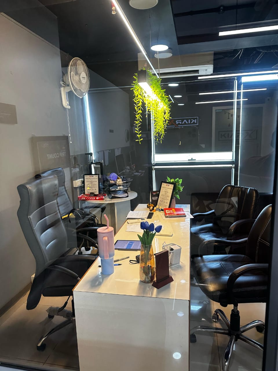 850 Sq. Ft. Commercial Office for Rent in Iscon Ambli Road Ahmedabad - Media 6