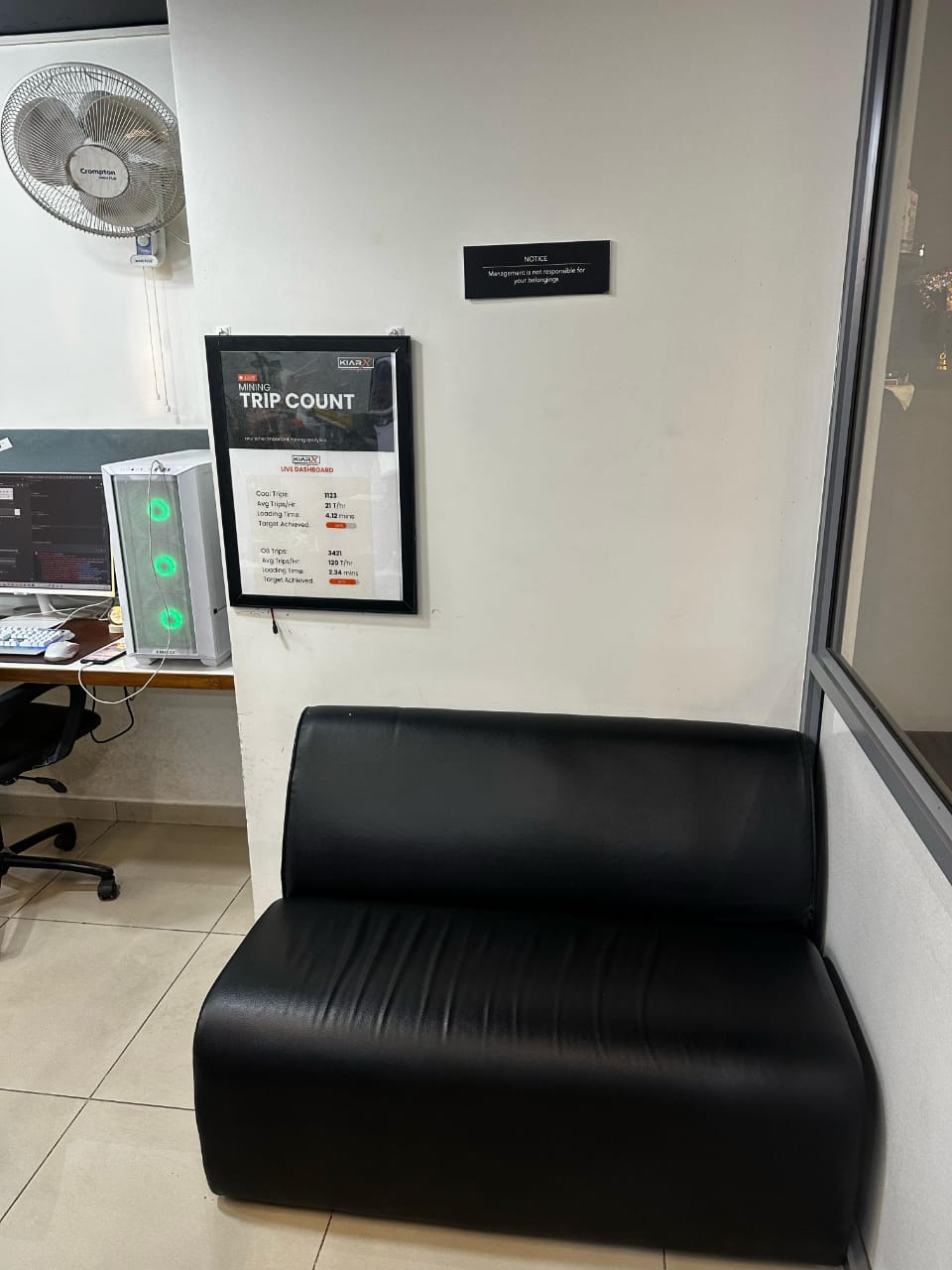 850 Sq. Ft. Commercial Office for Rent in Iscon Ambli Road Ahmedabad - Media 4