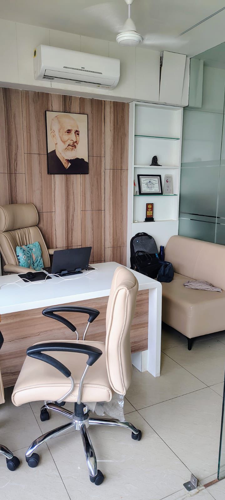 556 Sq. Ft. Commercial Office for Rent in Makarba Ahmedabad - Media 10
