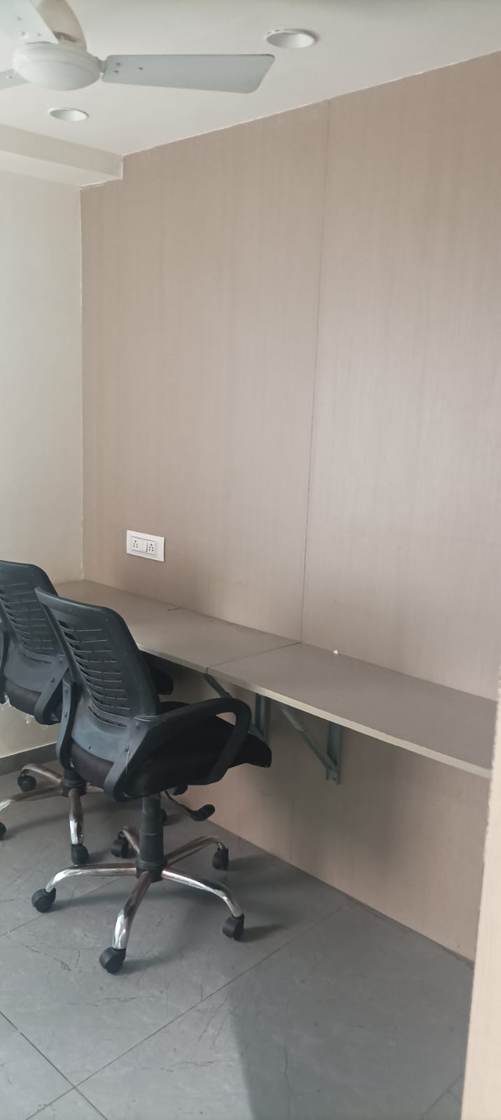830 Sq. Ft. Commercial Office for Rent in Gota Ahmedabad - Media 4