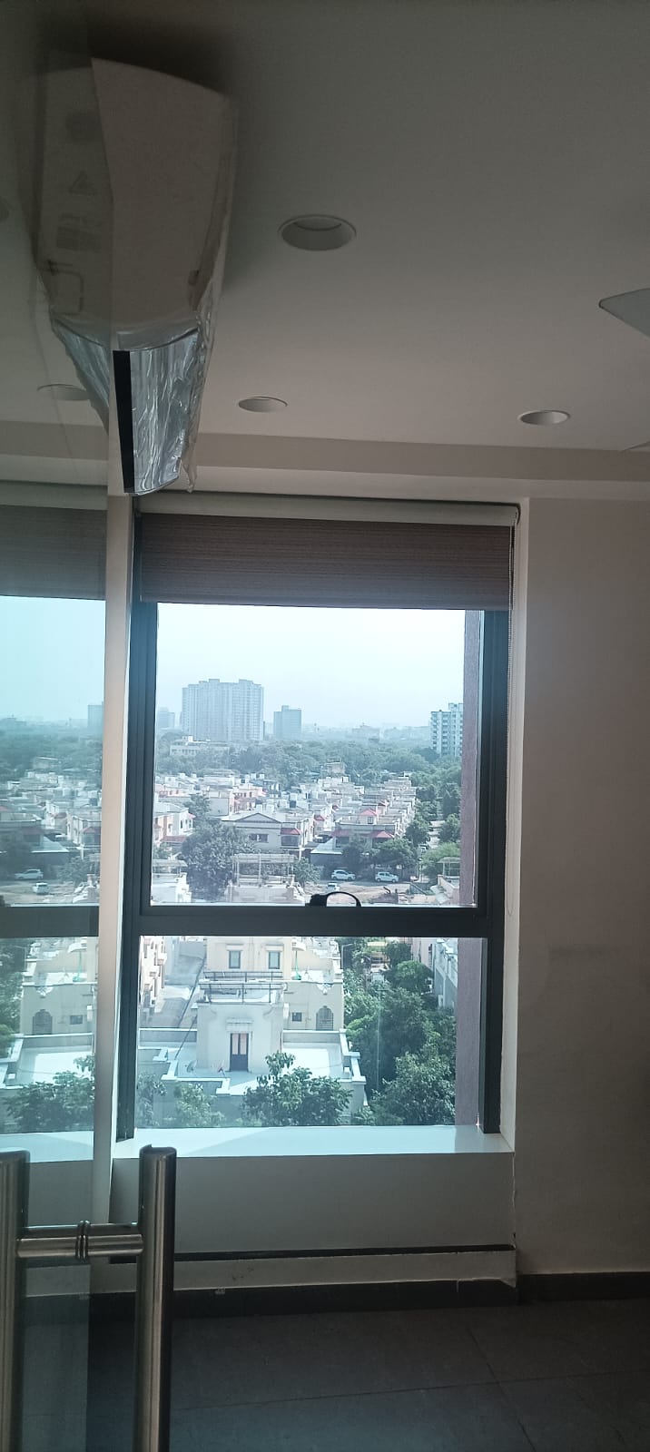 830 Sq. Ft. Commercial Office for Rent in Gota Ahmedabad - Media 5