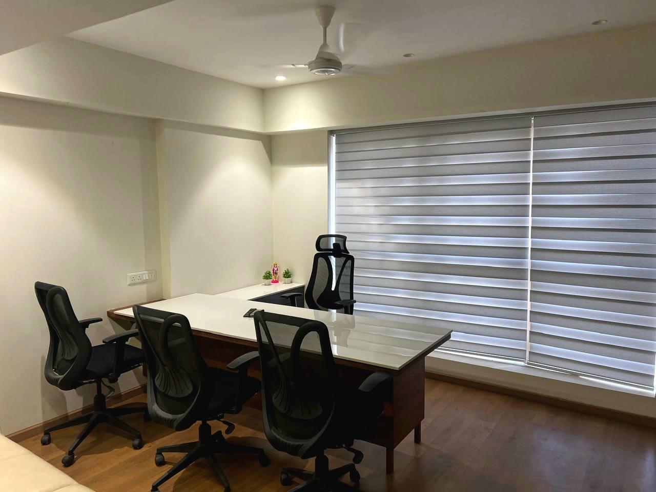 856 Sq. Ft. Commercial Office for Rent in Rajpath Club Road Ahmedabad - Media 5