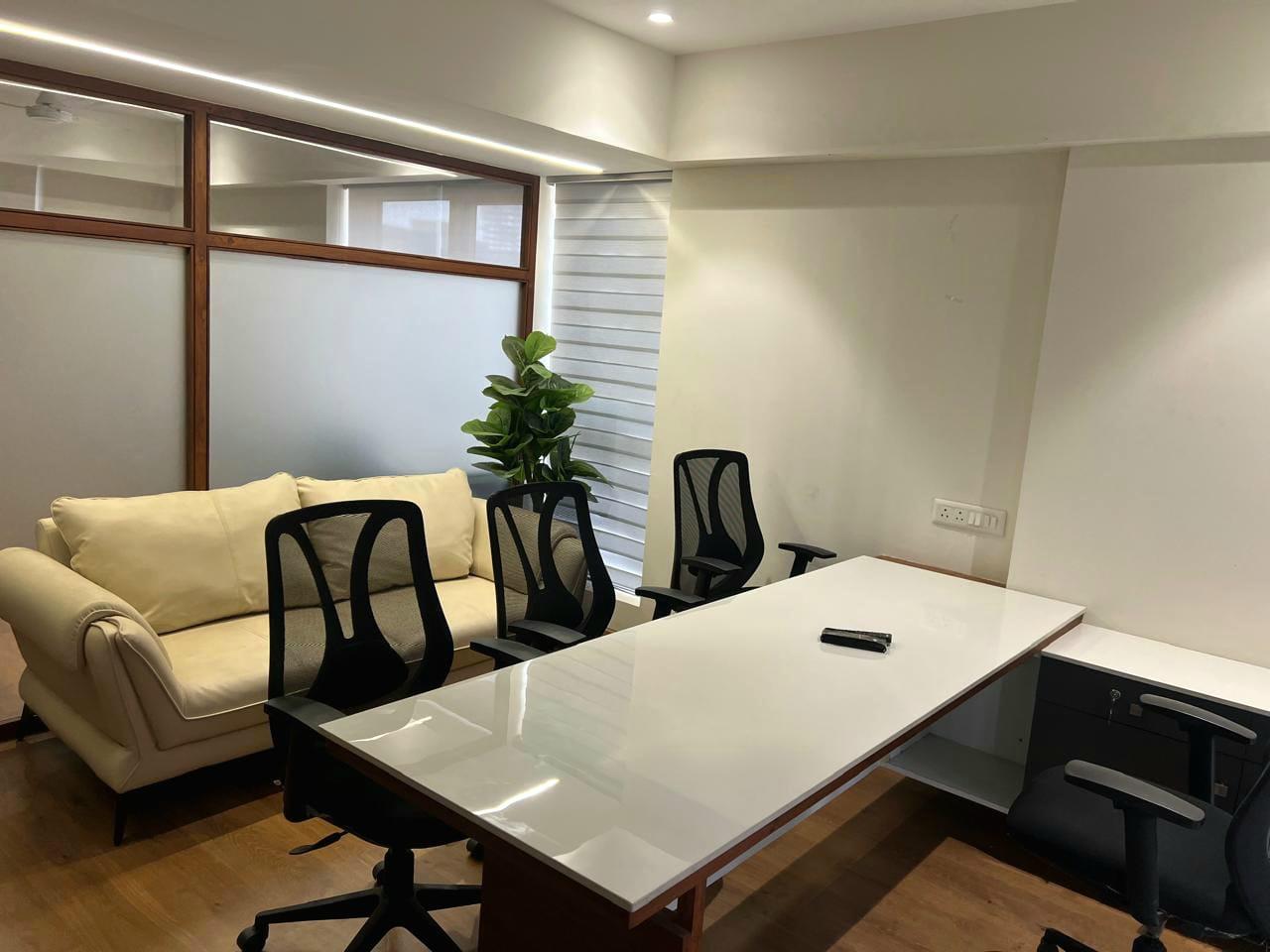 856 Sq. Ft. Commercial Office for Rent in Rajpath Club Road Ahmedabad - Media 7