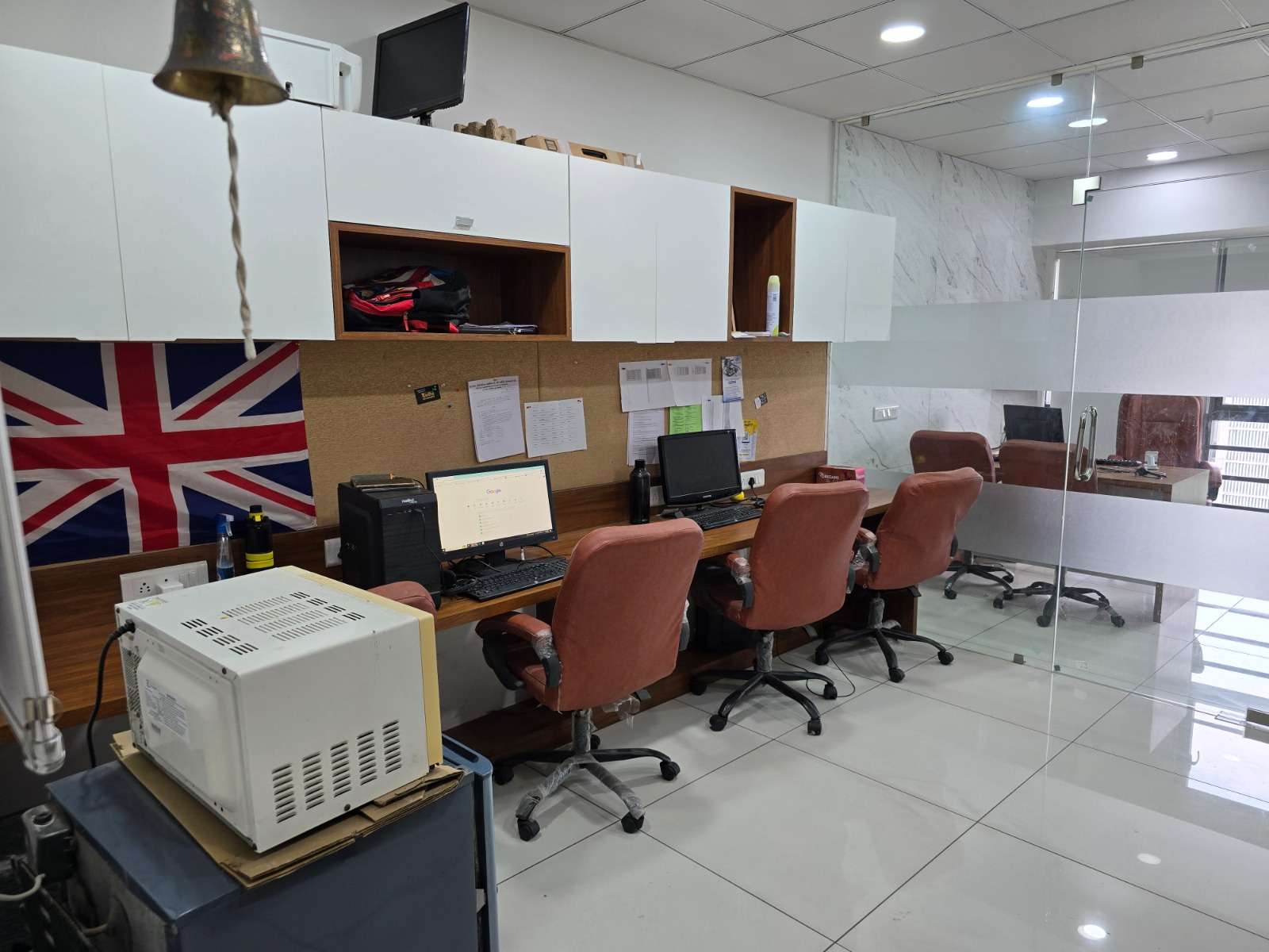610 Sq. Ft. Commercial Office for Rent in Gota Ahmedabad - Media 9