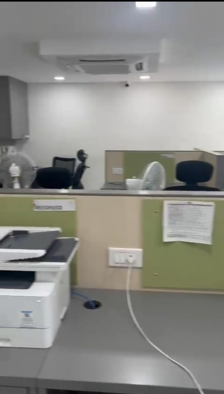 1830 Sq. Ft. Commercial Office for Rent in Iscon Ambli Road Ahmedabad - Media 6