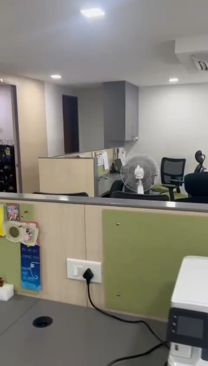 1830 Sq. Ft. Commercial Office for Rent in Iscon Ambli Road Ahmedabad - Media 15