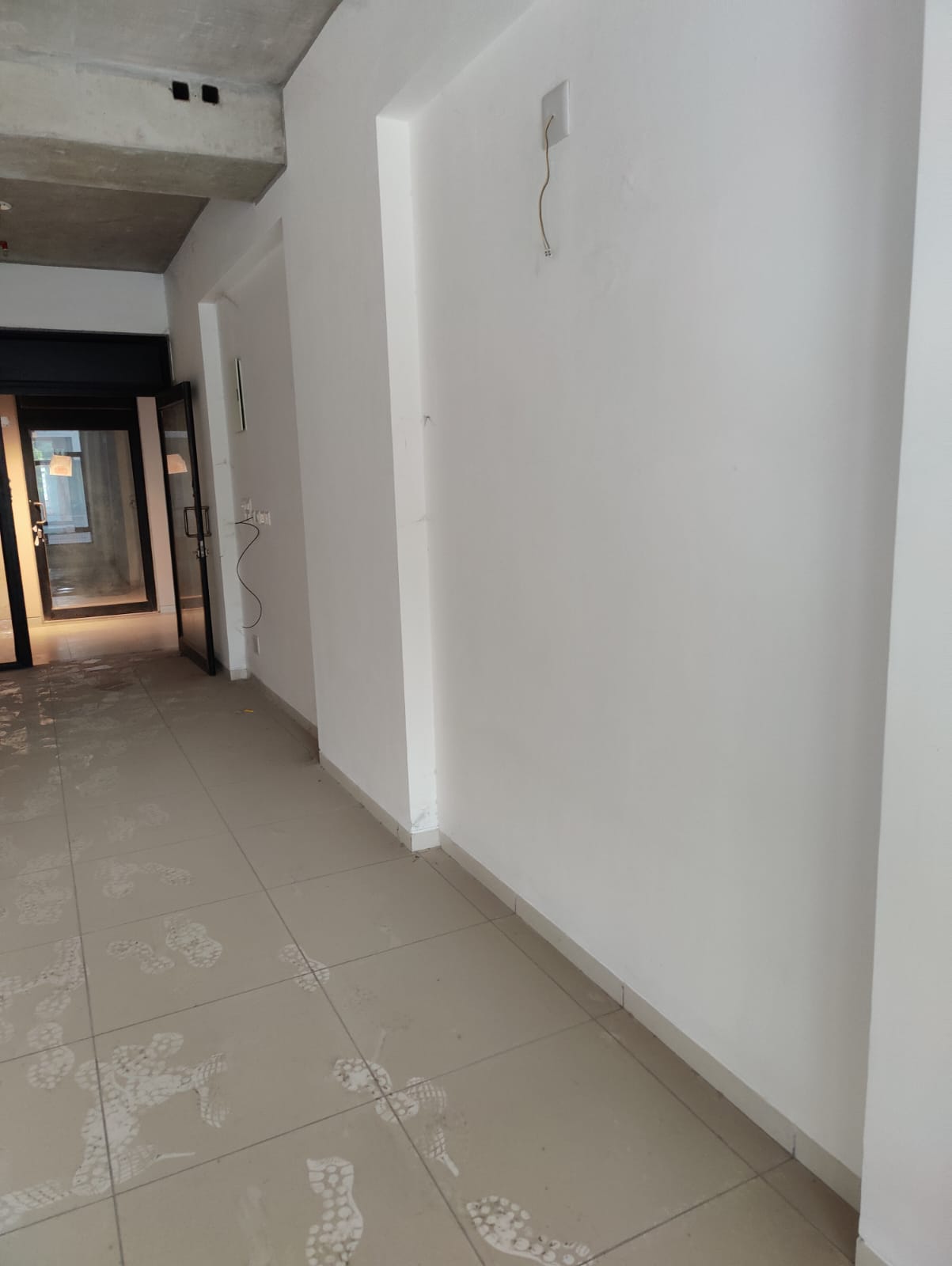 610 Sq. Ft. Commercial Office for Rent in Ashram Road Ahmedabad - Media 3