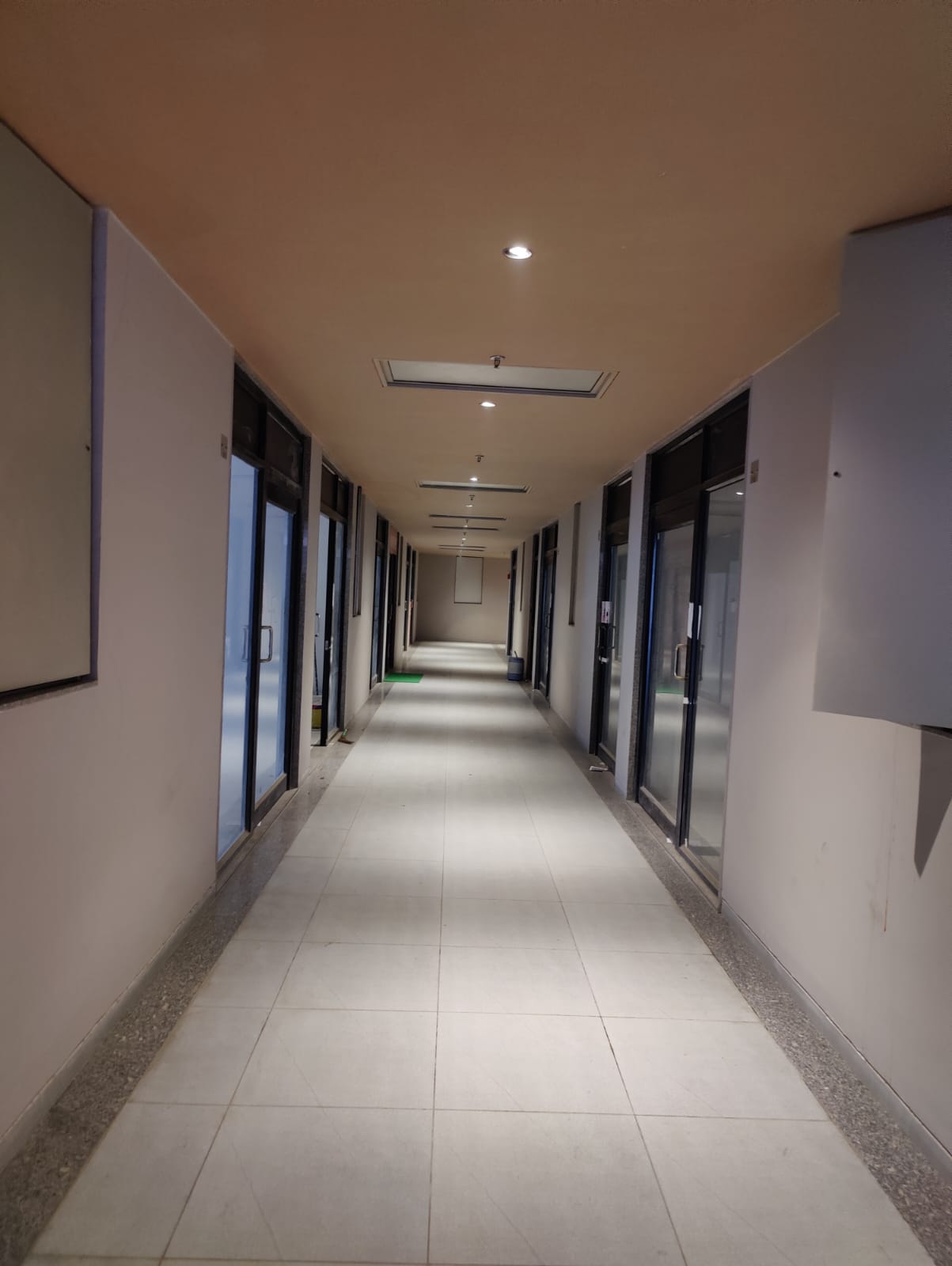 610 Sq. Ft. Commercial Office for Rent in Ashram Road Ahmedabad - Media 10