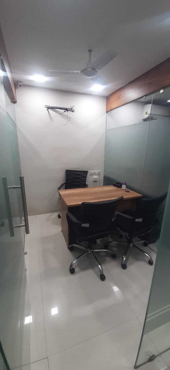 940 Sq. Ft. Commercial Office for Rent in Satellite Ahmedabad - Media 11