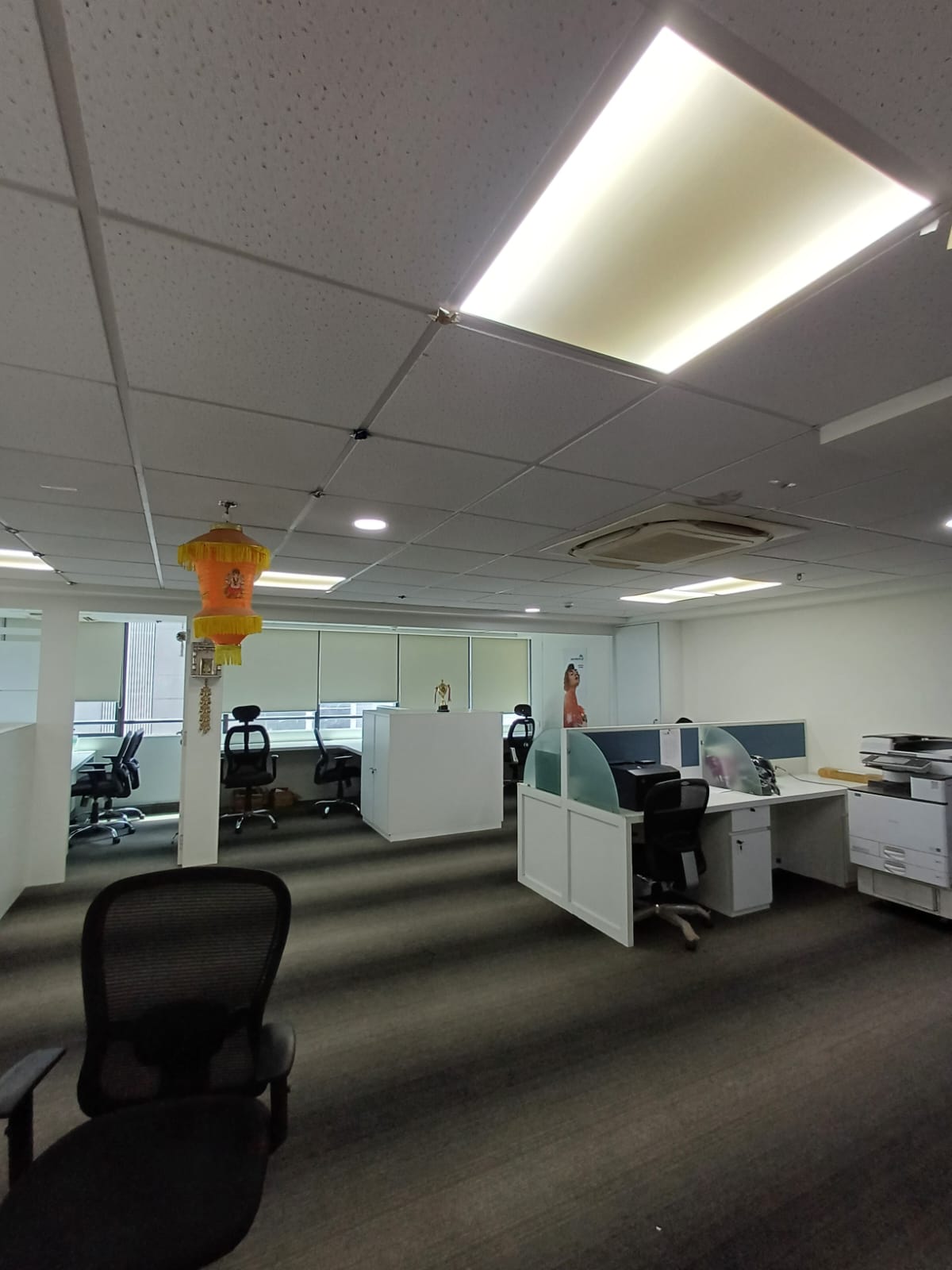 2200 Sq. Ft. Commercial Office for Rent in Makarba Ahmedabad - Media 3