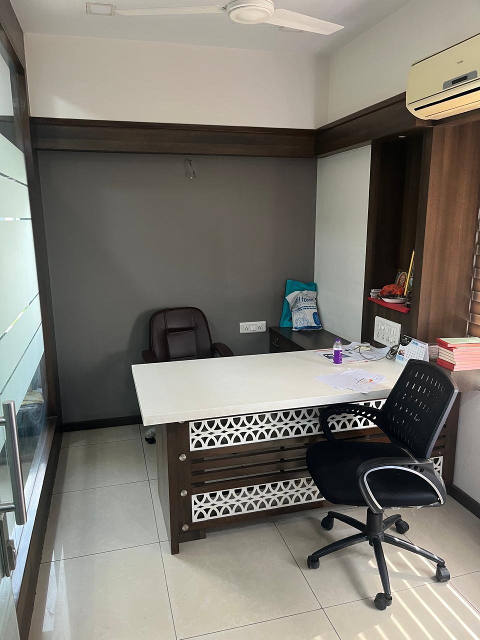 783 Sq. Ft. Commercial Office for Rent in Prahladnagar Ahmedabad - Media 6
