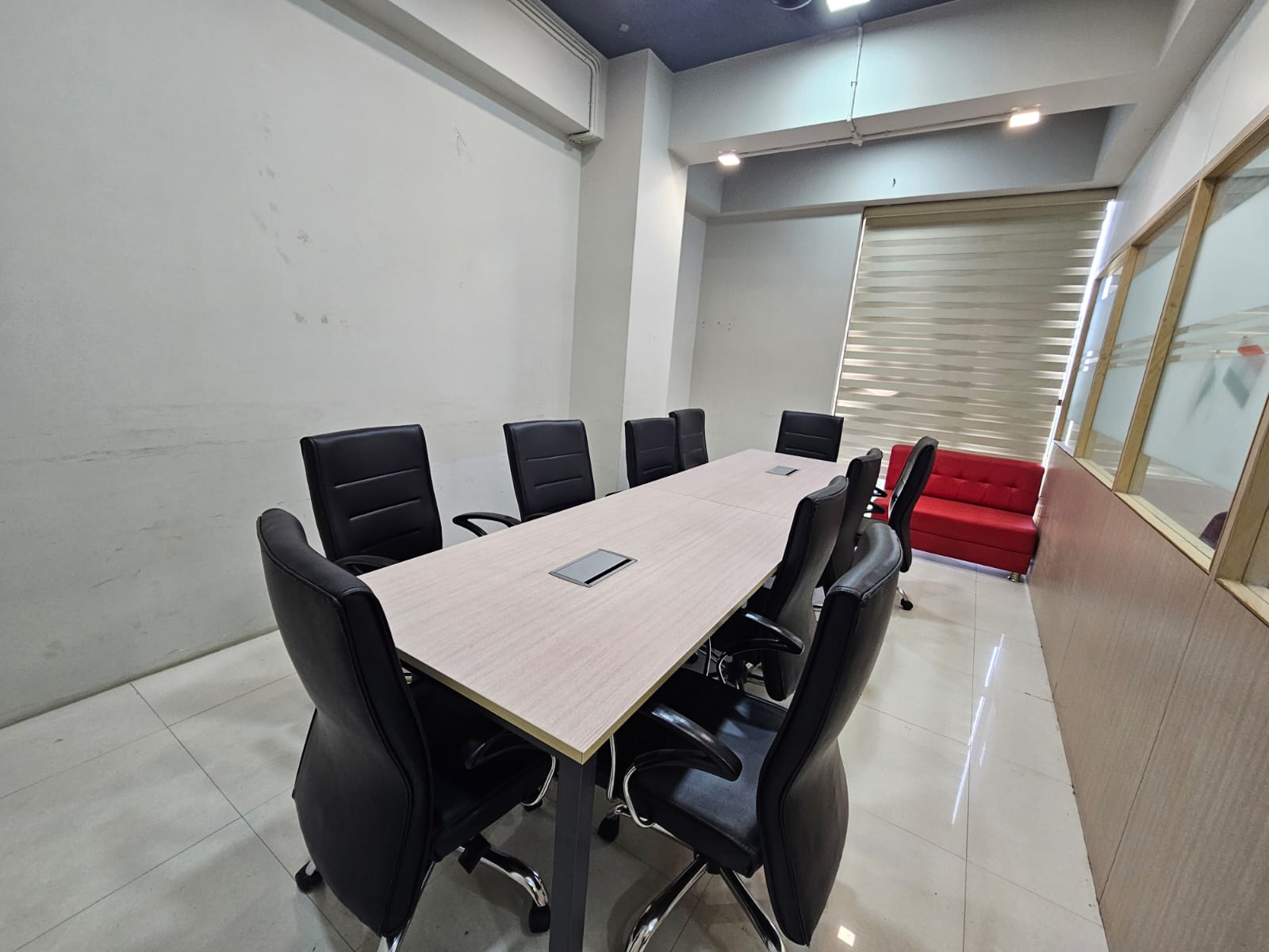 1521 Sq. Ft. Commercial Office for Rent in Drive In Road Ahmedabad - Media 2