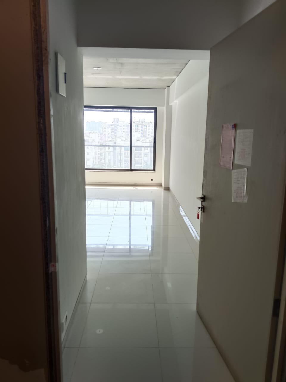 495 Sq. Ft. Commercial Office for Rent in Shyamal Cross Road Ahmedabad - Media 2