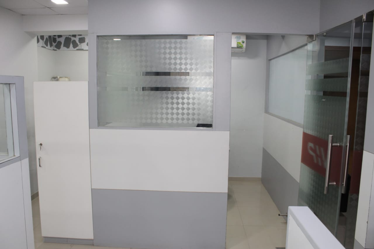 2288 Sq. Ft. Commercial Office for Rent in Vastrapur Ahmedabad - Media 6