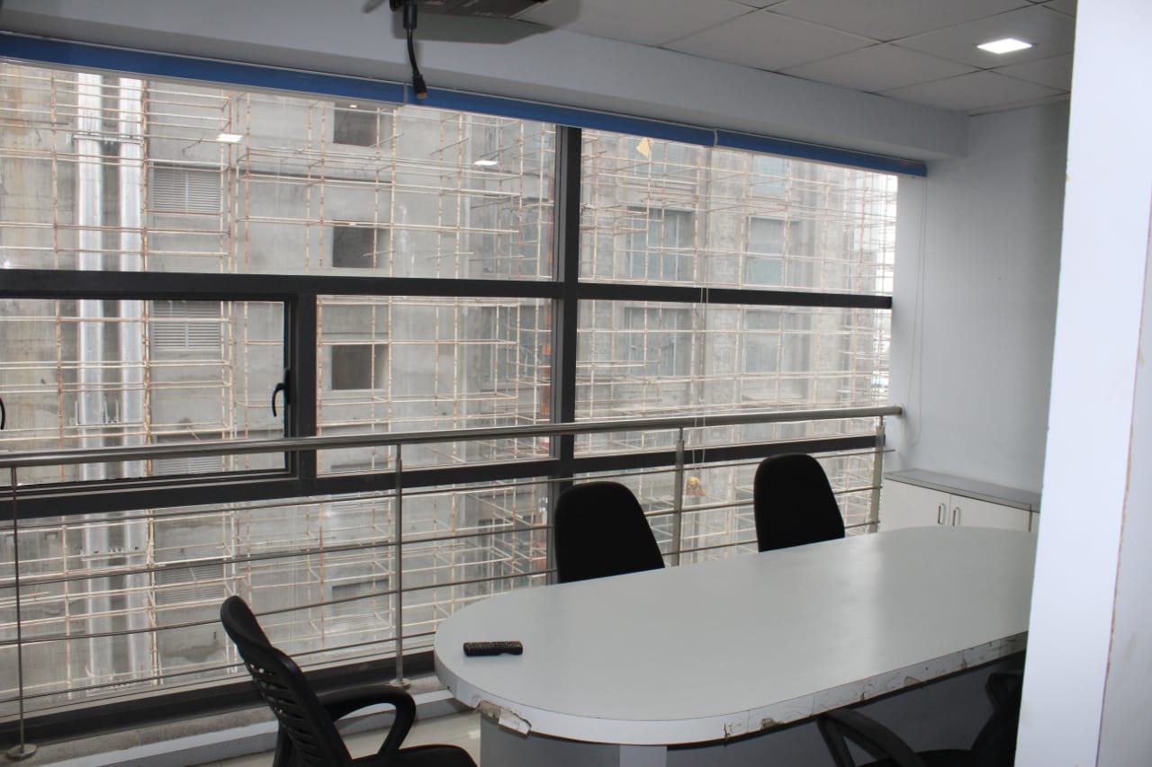2288 Sq. Ft. Commercial Office for Rent in Vastrapur Ahmedabad - Media 11
