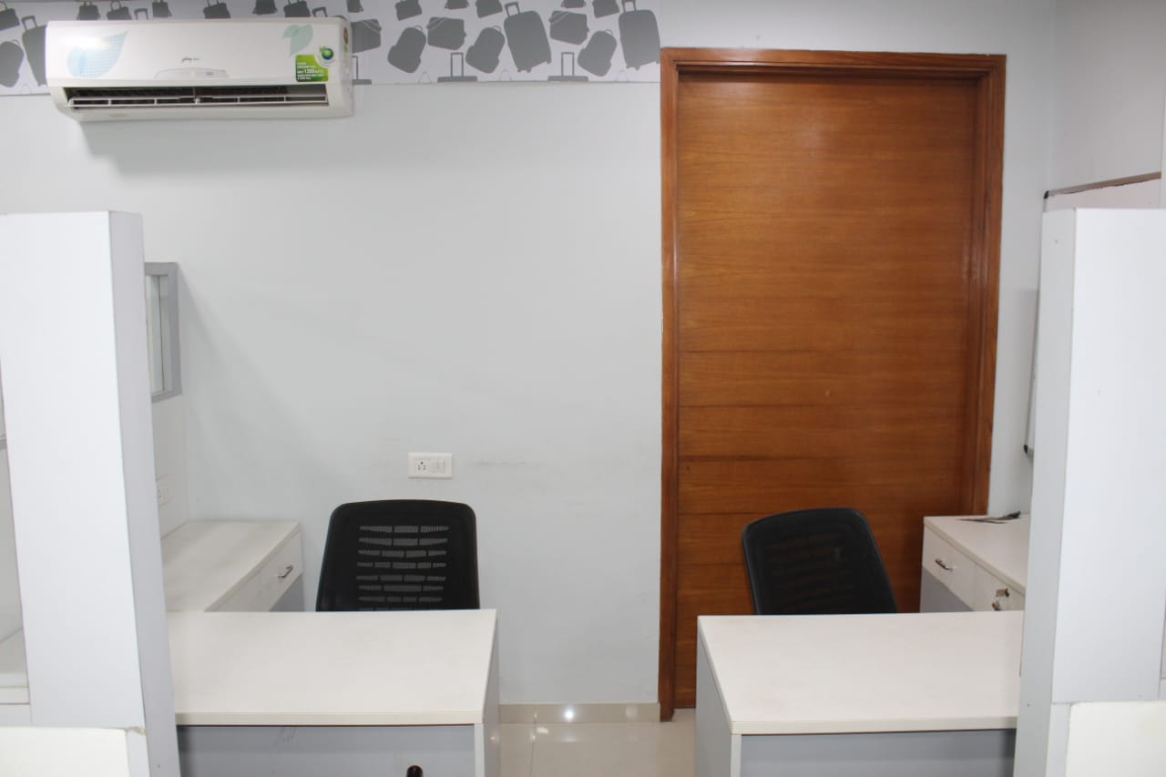 2288 Sq. Ft. Commercial Office for Rent in Vastrapur Ahmedabad - Media 15