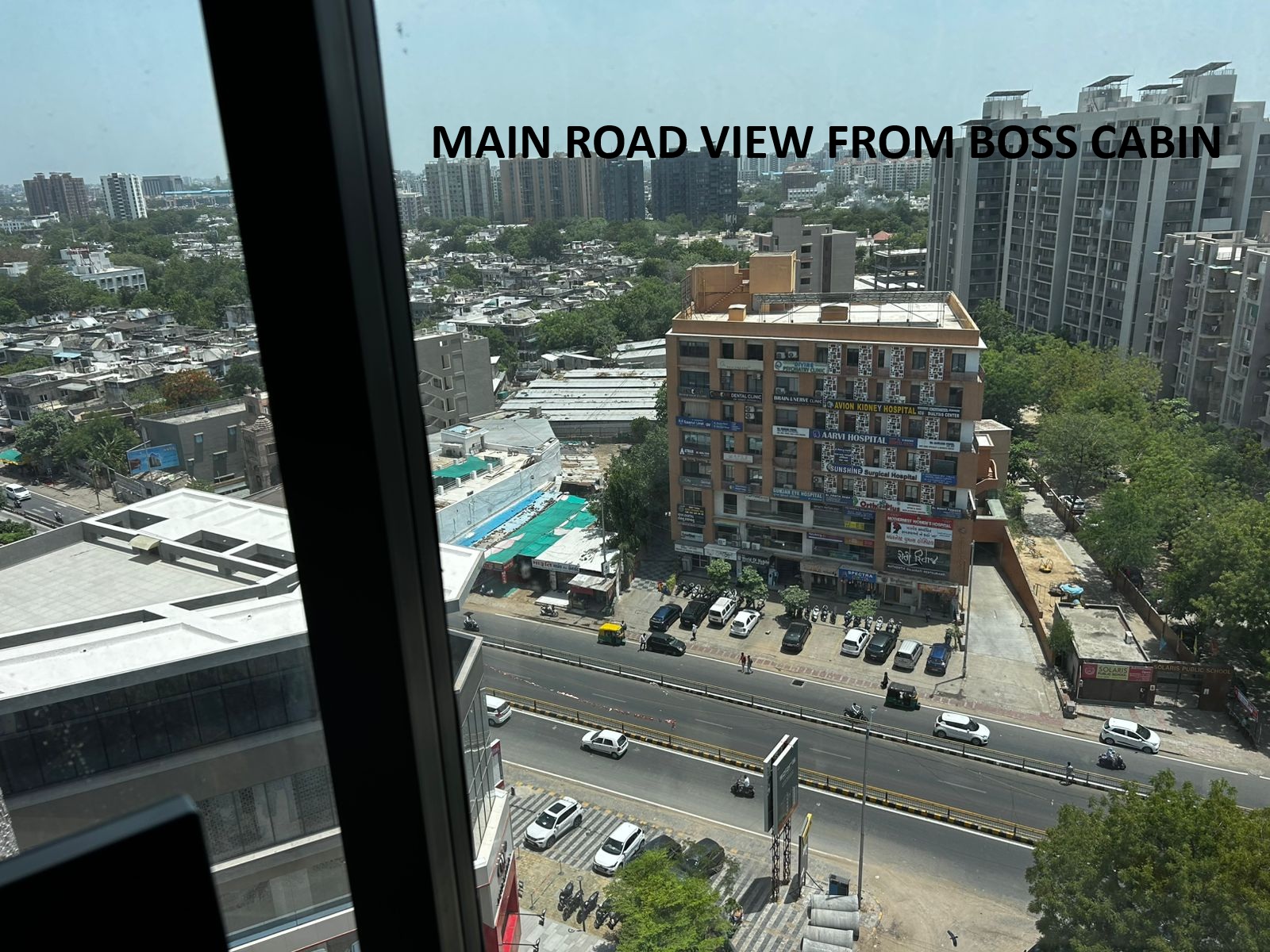 999 Sq. Ft. Commercial Office for Rent in Sola Ahmedabad - Media 8