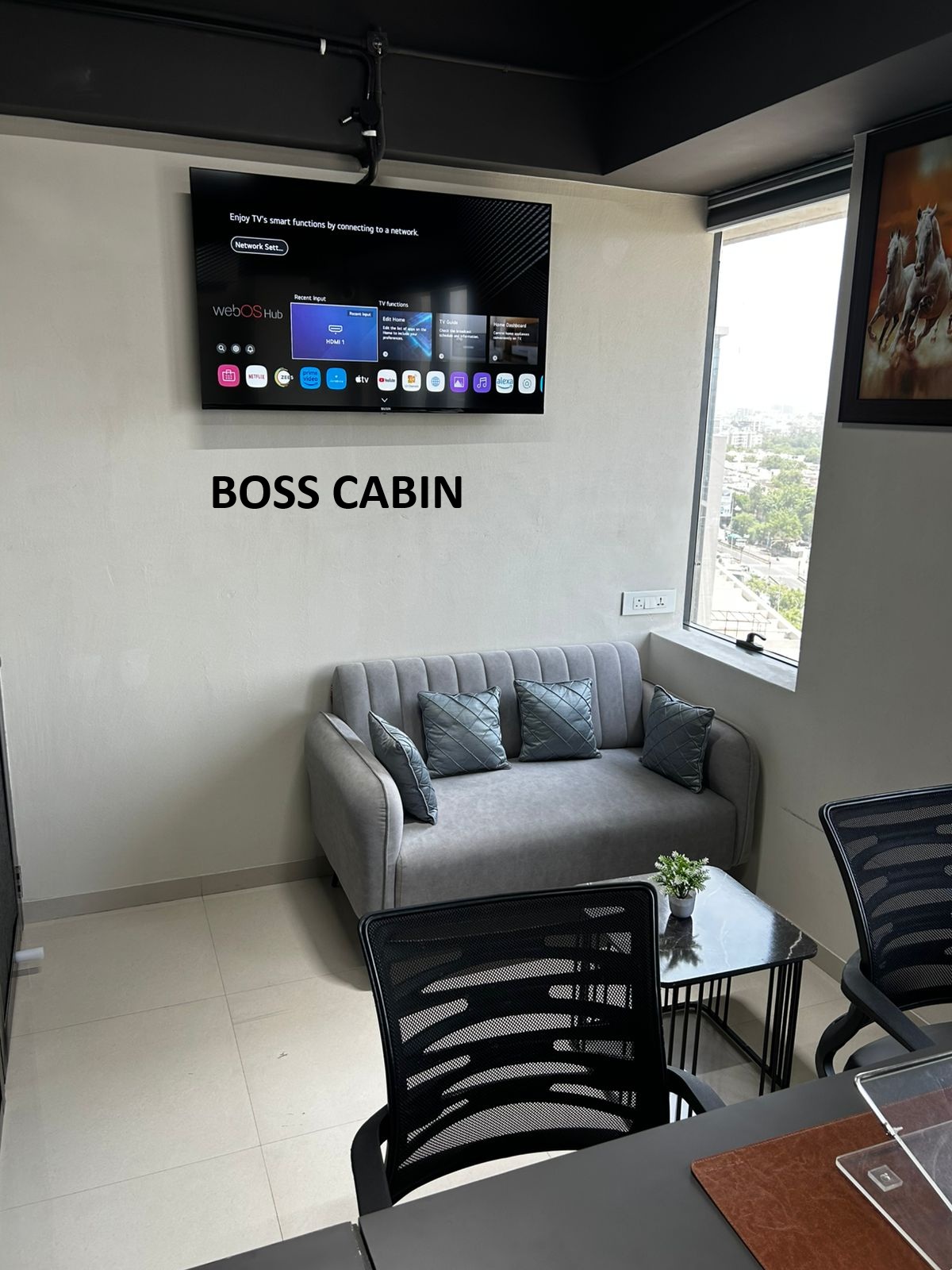 999 Sq. Ft. Commercial Office for Rent in Sola Ahmedabad - Media 9