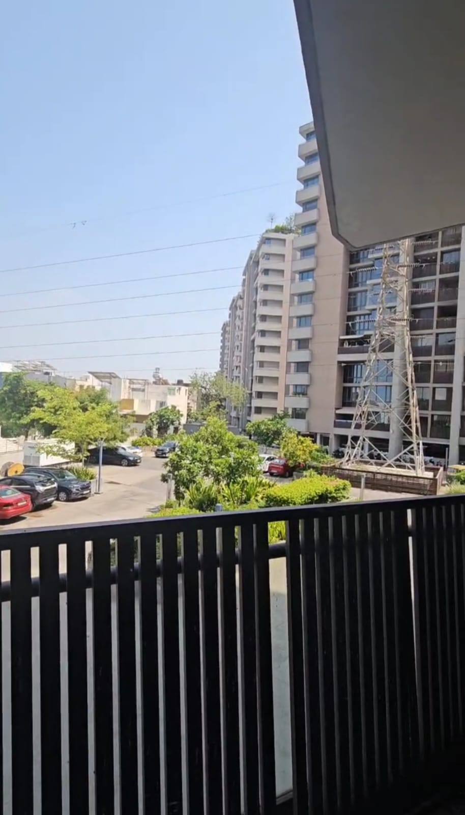 796 Sq. Ft. Commercial Office for Rent in Thaltej Ahmedabad - Media 6