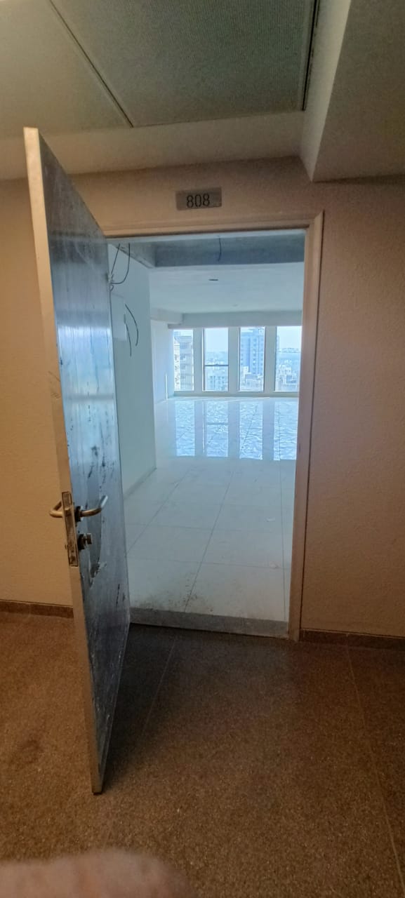 1171 Sq. Ft. Commercial Office for Rent in Shyamal Cross Road Ahmedabad - Media 9