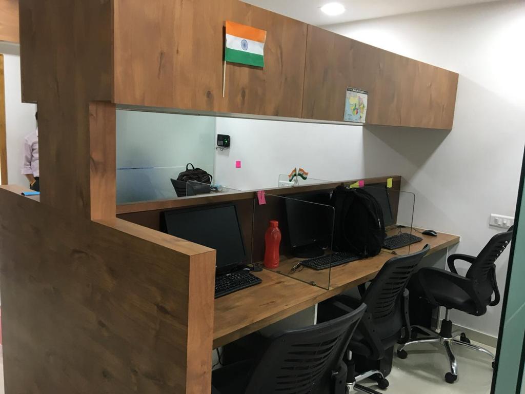 950 Sq. Ft. Commercial Office for Rent in Satellite Ahmedabad - Media 15