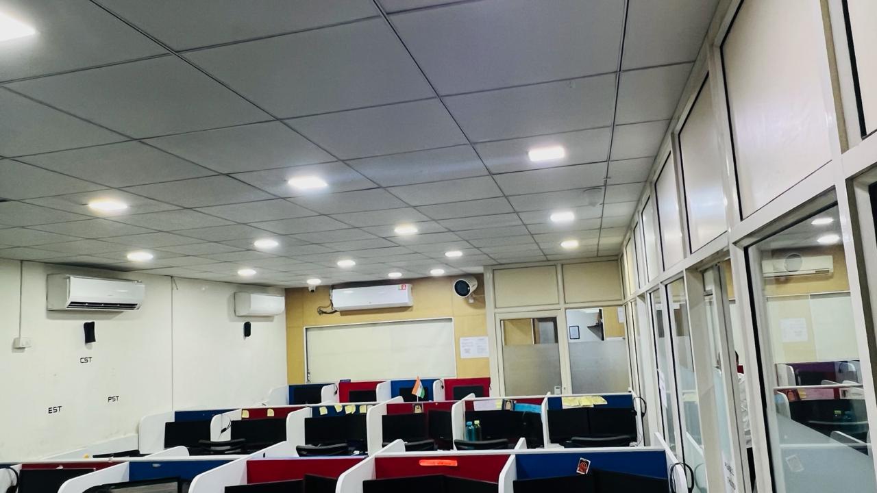 Office 2838 Sq. Ft. Commercial Office for Rent in 100 Feet Road Ahmedabad - Media 3