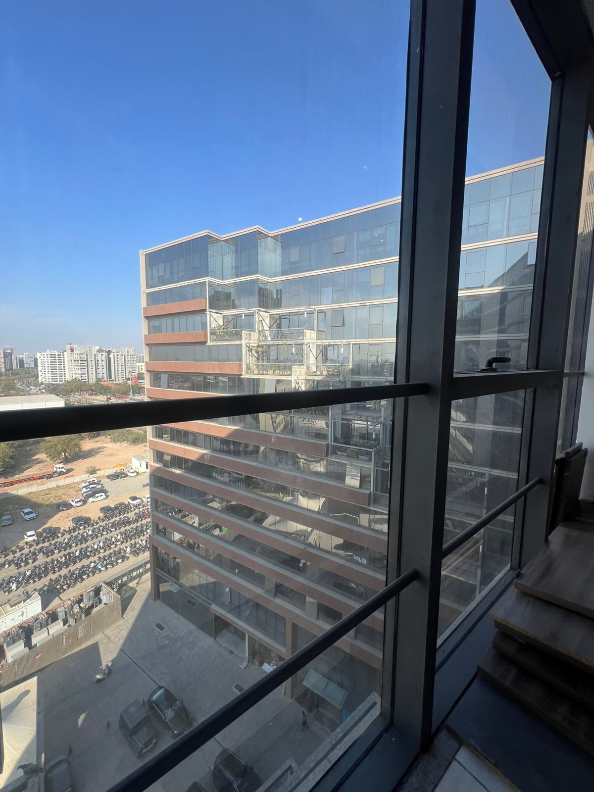 849 Sq. Ft. Commercial Office for Rent in Sg Highway Ahmedabad - Media 4