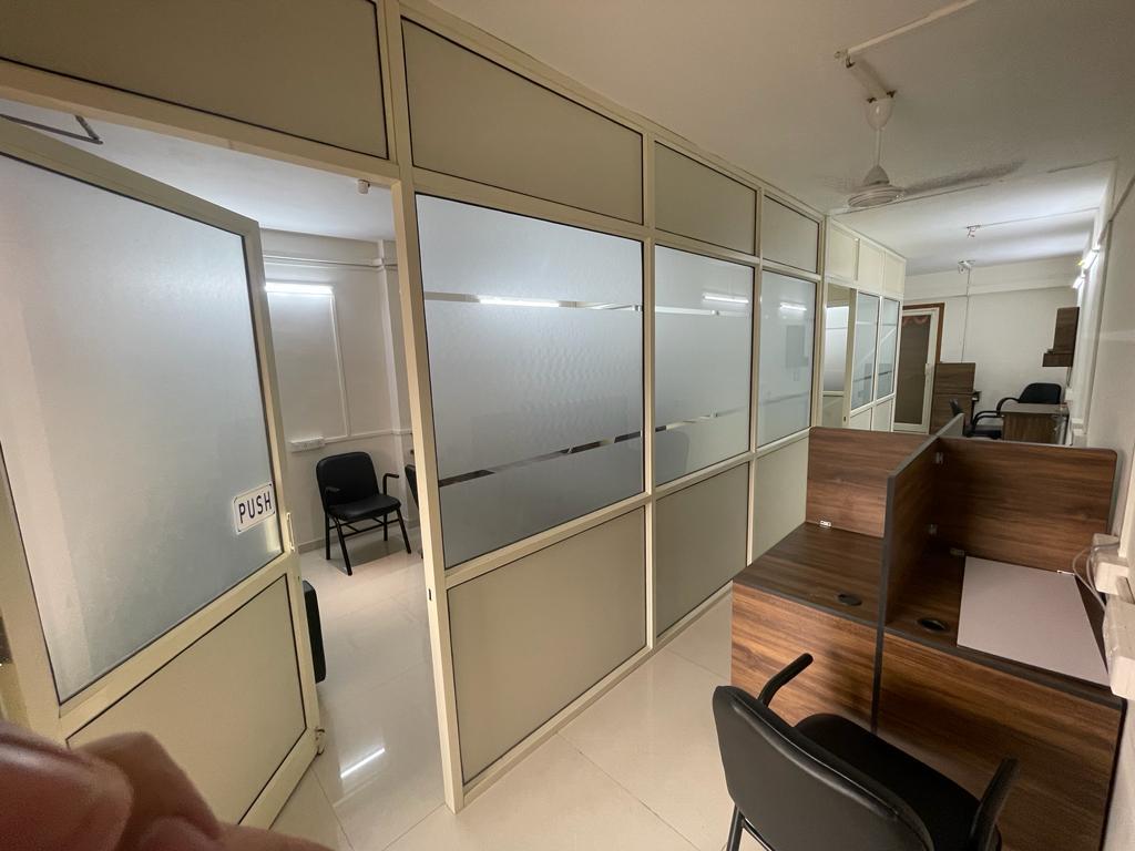 1013 Sq. Ft. Commercial Office for Rent in Satellite Ahmedabad - Media 3