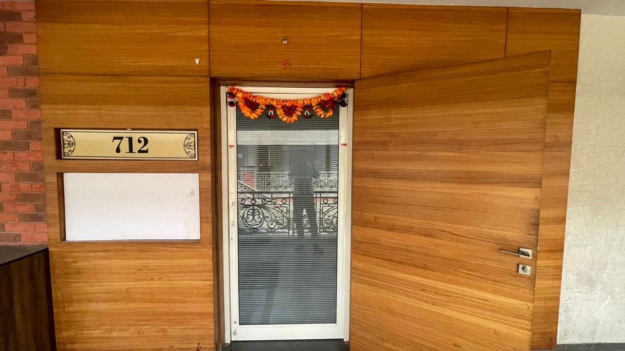 1013 Sq. Ft. Commercial Office for Rent in Satellite Ahmedabad - Media 5