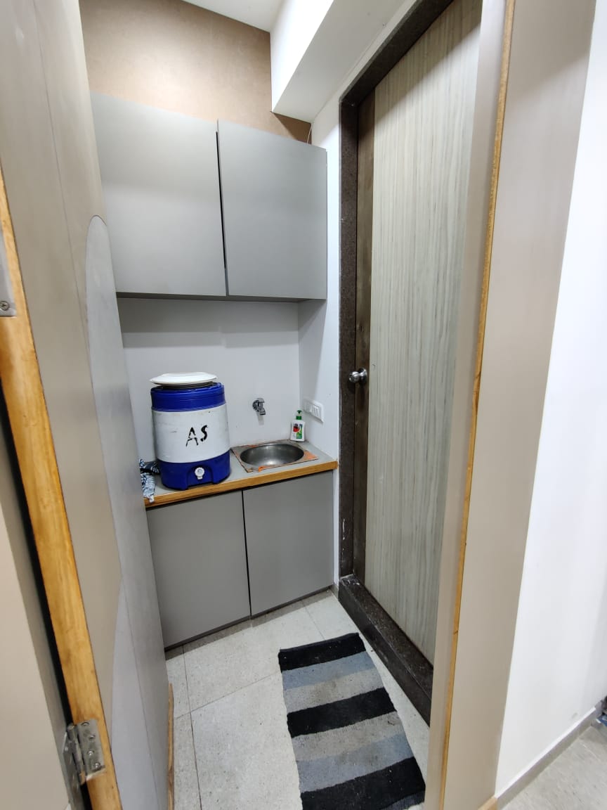 878 Sq. Ft. Commercial Office for Rent in Iscon Ambli Road Ahmedabad - Media 7