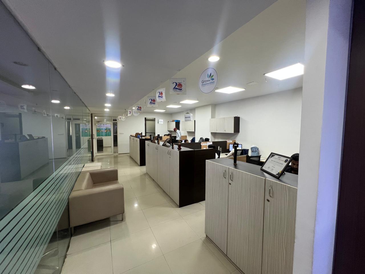 2420 Sq. Ft. Commercial Office for Rent in 100 Feet Road Ahmedabad - Media 4