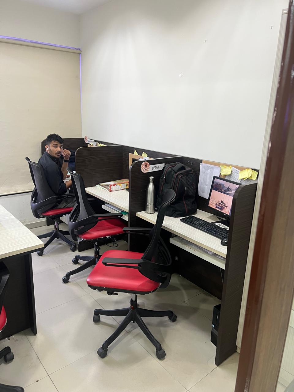 2420 Sq. Ft. Commercial Office for Rent in 100 Feet Road Ahmedabad - Media 5